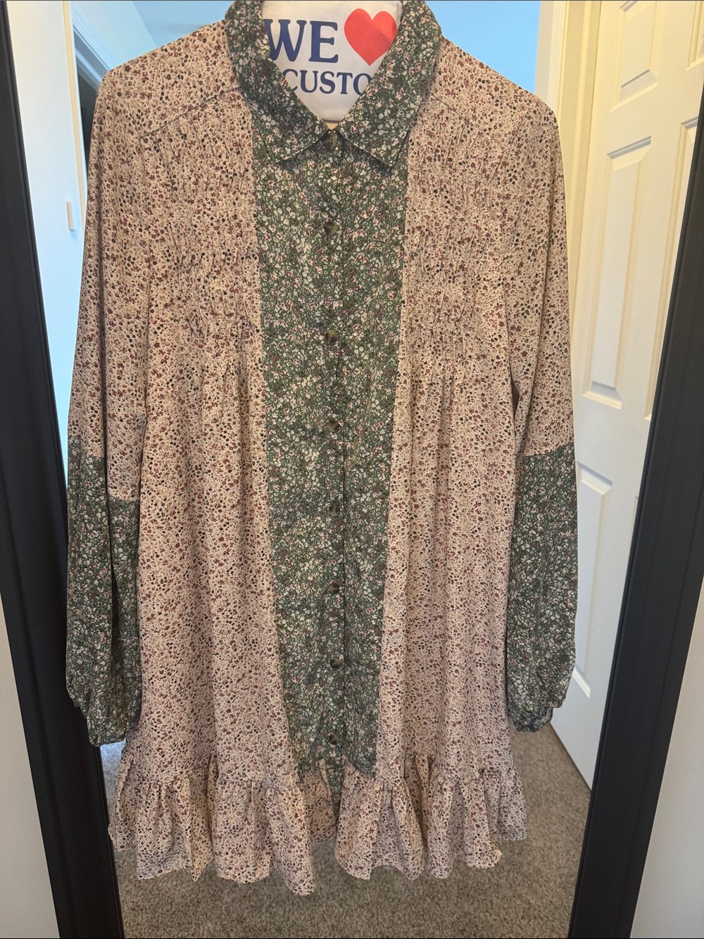 Fun floral boho dress.